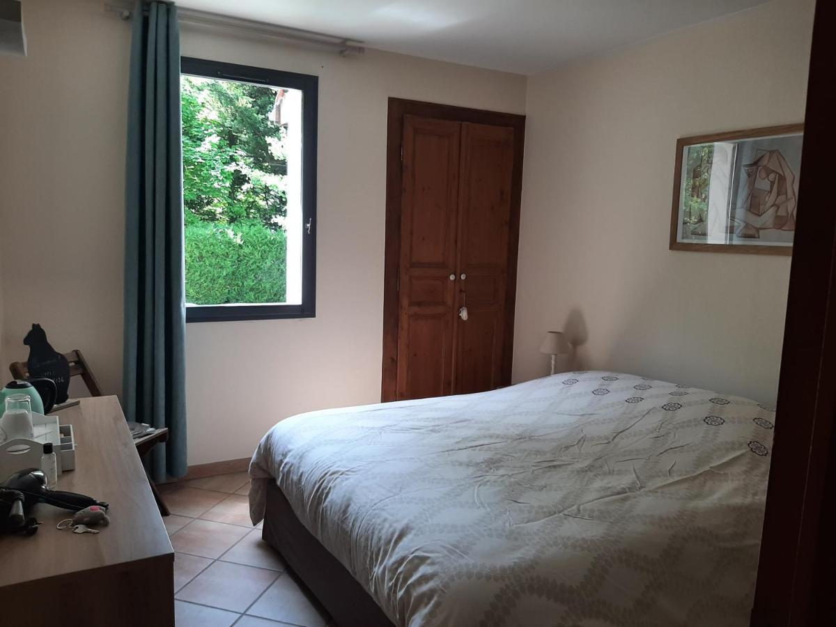 Au Chat Perche Mareil-sur-Mauldre Kamer foto